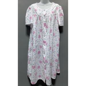 Vintage LORRAINE Floral Light Lace Detail Nightgown Made In USA Size L